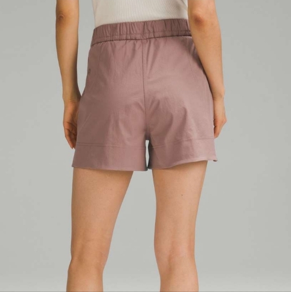 Lululemon Twilight Rose Cinchable Waist Woven Short Size XL - Picture 2 of 7